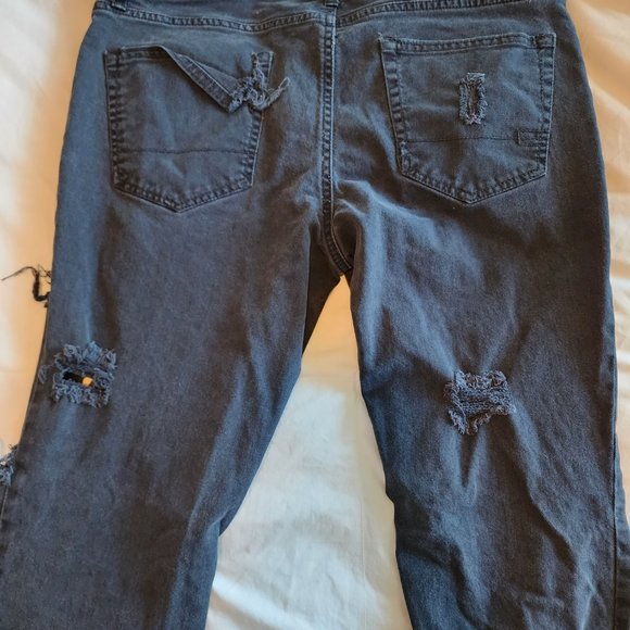 Aeropostale Black Skinny Jeans (Extremely Distressed) (Many Holes) - Picture 2 of 3